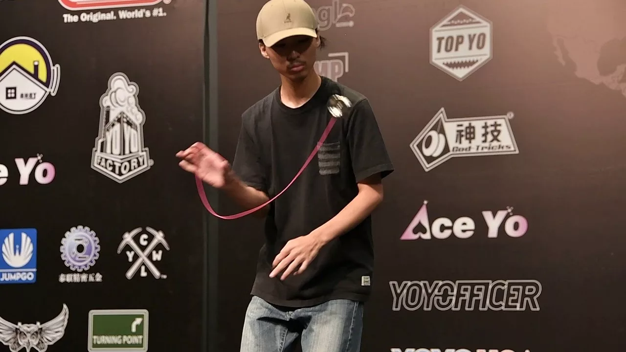 Takeshi Matsuura performing 1A at the 2018 World Yo-Yo Contest