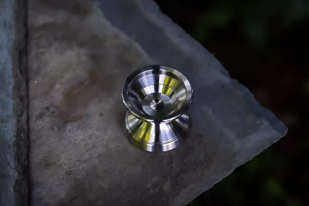 Titanium Banshee 18