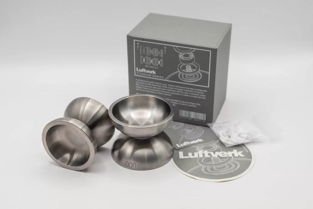 000 / Triple Zero 2024 (Titanium)